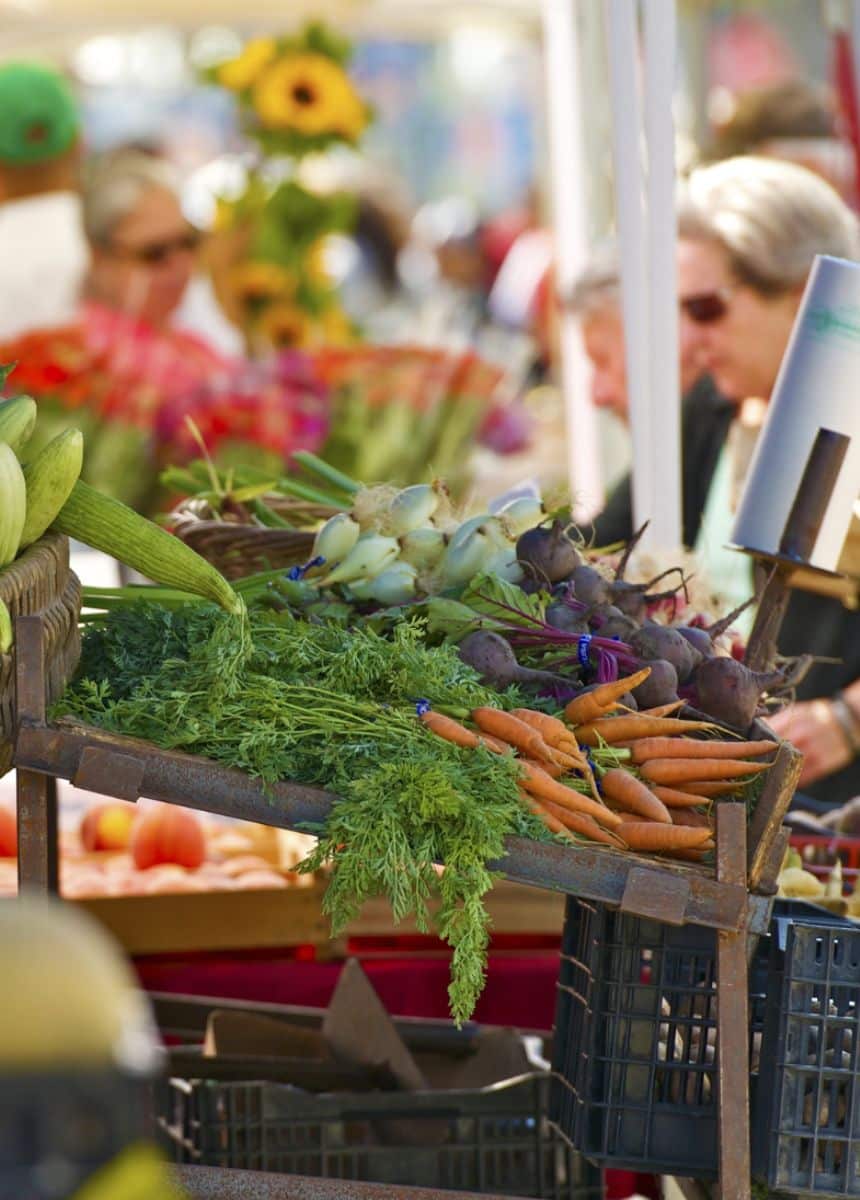 People shopping for produce in Abbotsford, B.C.