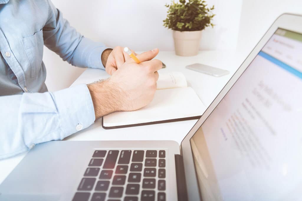 Write a resume guide.