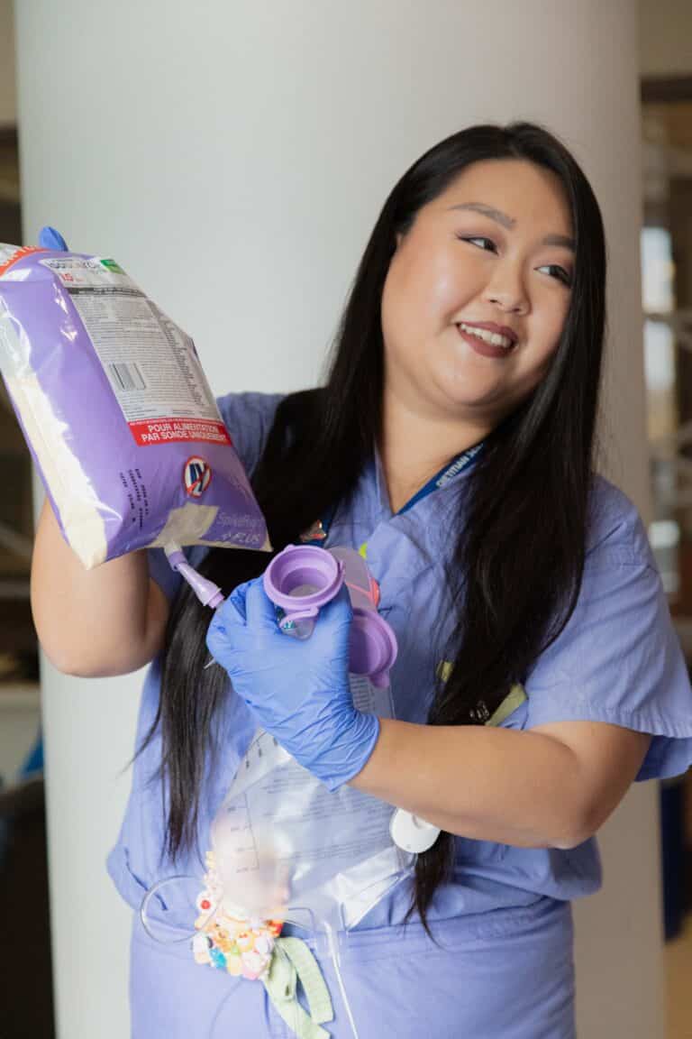 dietitian holding a bag